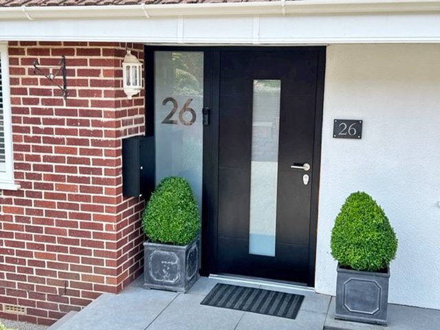 Read more about the article Aluminium Designer Front Door